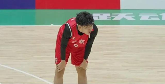 开云体育下载-【人物】三大球赛场的明星 张博源引领中国篮球未来