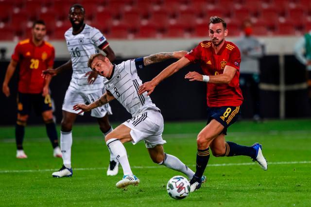 开云体育官网-【世界杯解签·综述】一半惬意一半死亡，南美遭围猎